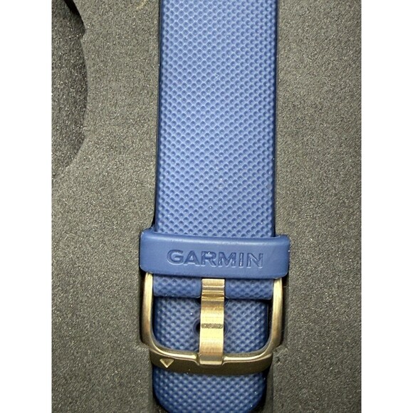 GARMIN MARVEL Special Edition Smartwatch Legacy Hero Series: Captain Marvel EUC - Picture 13 of 16